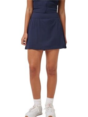 TravisMathew Moveknit Game Set Match Skort in Navy Blue Size S